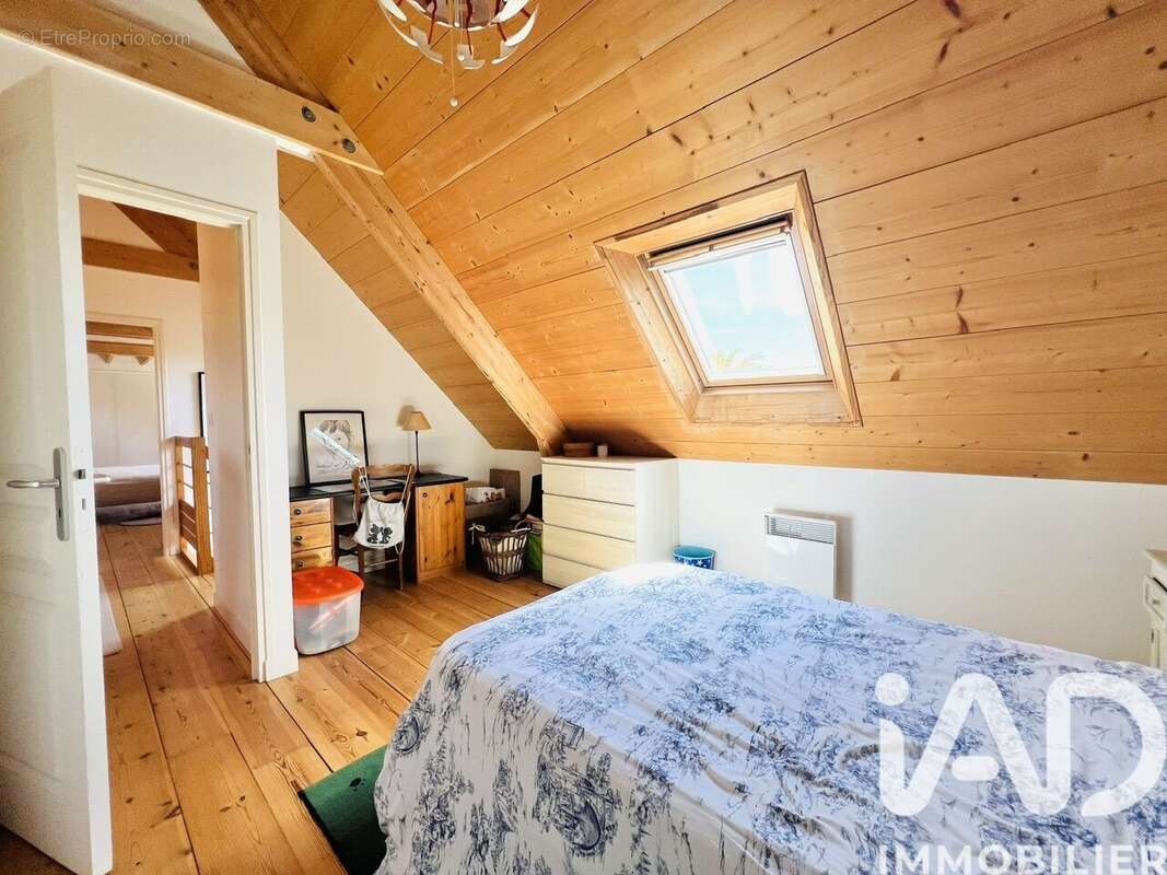 Maison 129 m² à Kermaria-Sulard  - photo 8