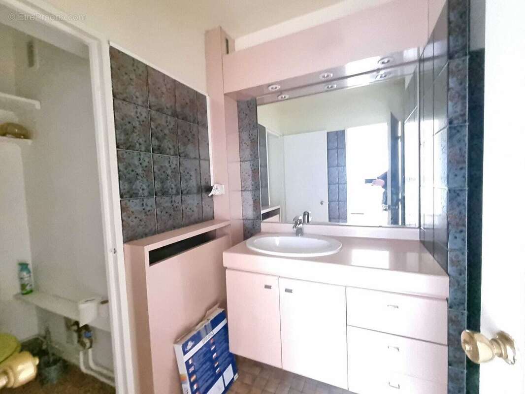 Appartement à PARIS-14E