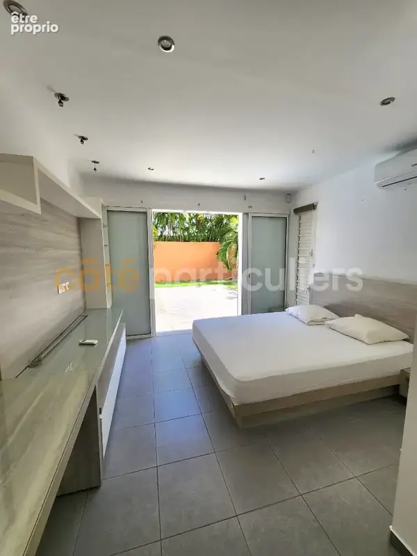 A VENDRE Villa  Saint-François 4 pièces - photo 8
