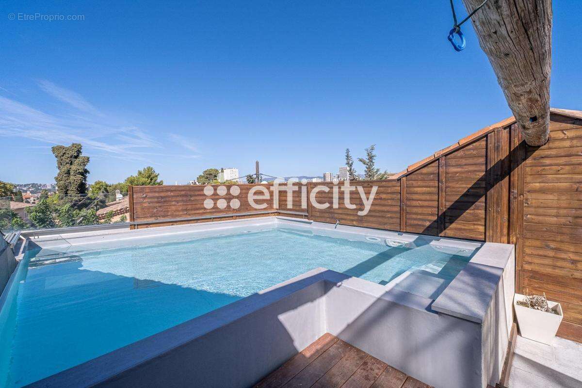 Maison à MARSEILLE-9E