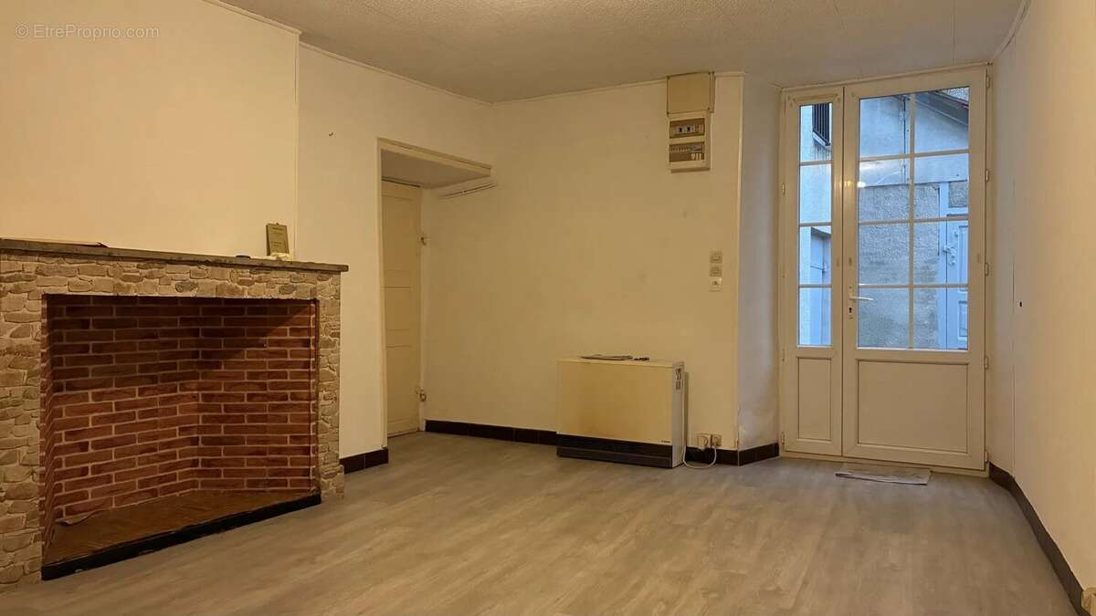 Maison à MONTMORILLON