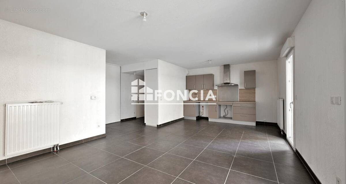 Appartement à JUVIGNAC