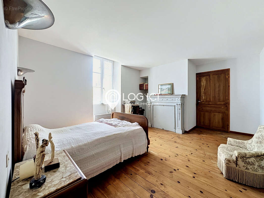 Maison à BENEJACQ