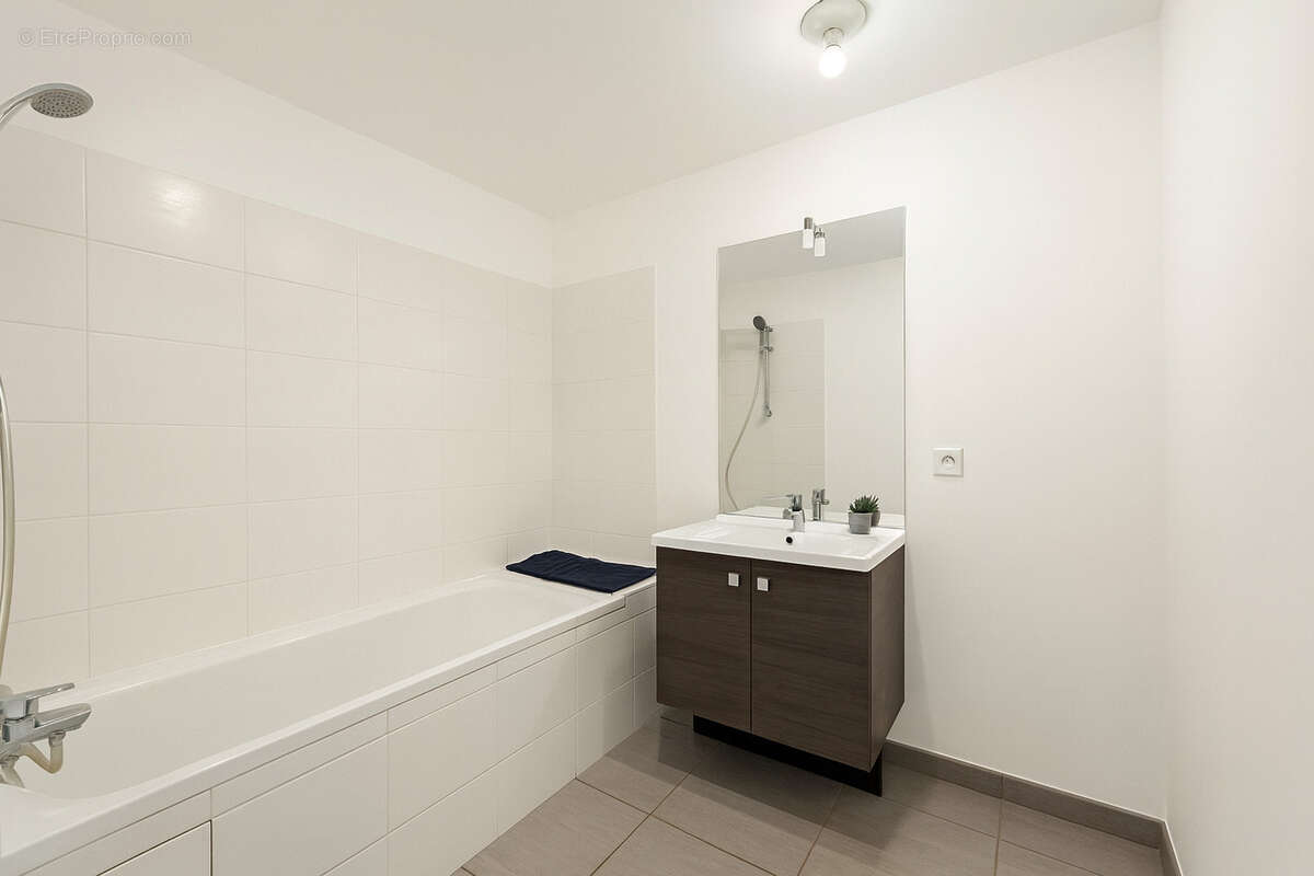 Appartement à CRANVES-SALES