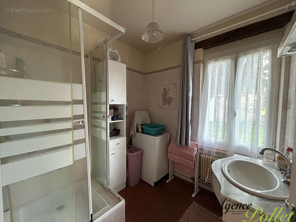 Maison à POILLY-LEZ-GIEN