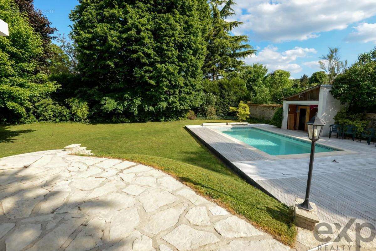 Maison à BOISSISE-LE-ROI