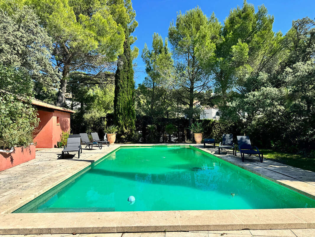 Maison à VILLENEUVE-LES-AVIGNON