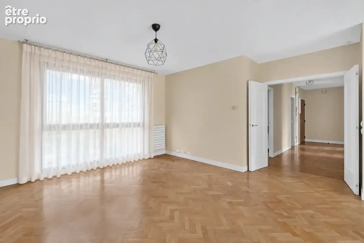 Invalides. appartement vue tour eiffel - photo 8