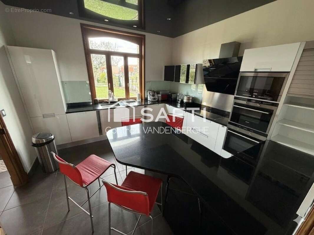 Maison 138 m² à Saint-Georges-Sur-L'aa  - photo 8