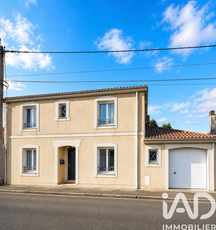 Photo 1 - Maison à BEGLES