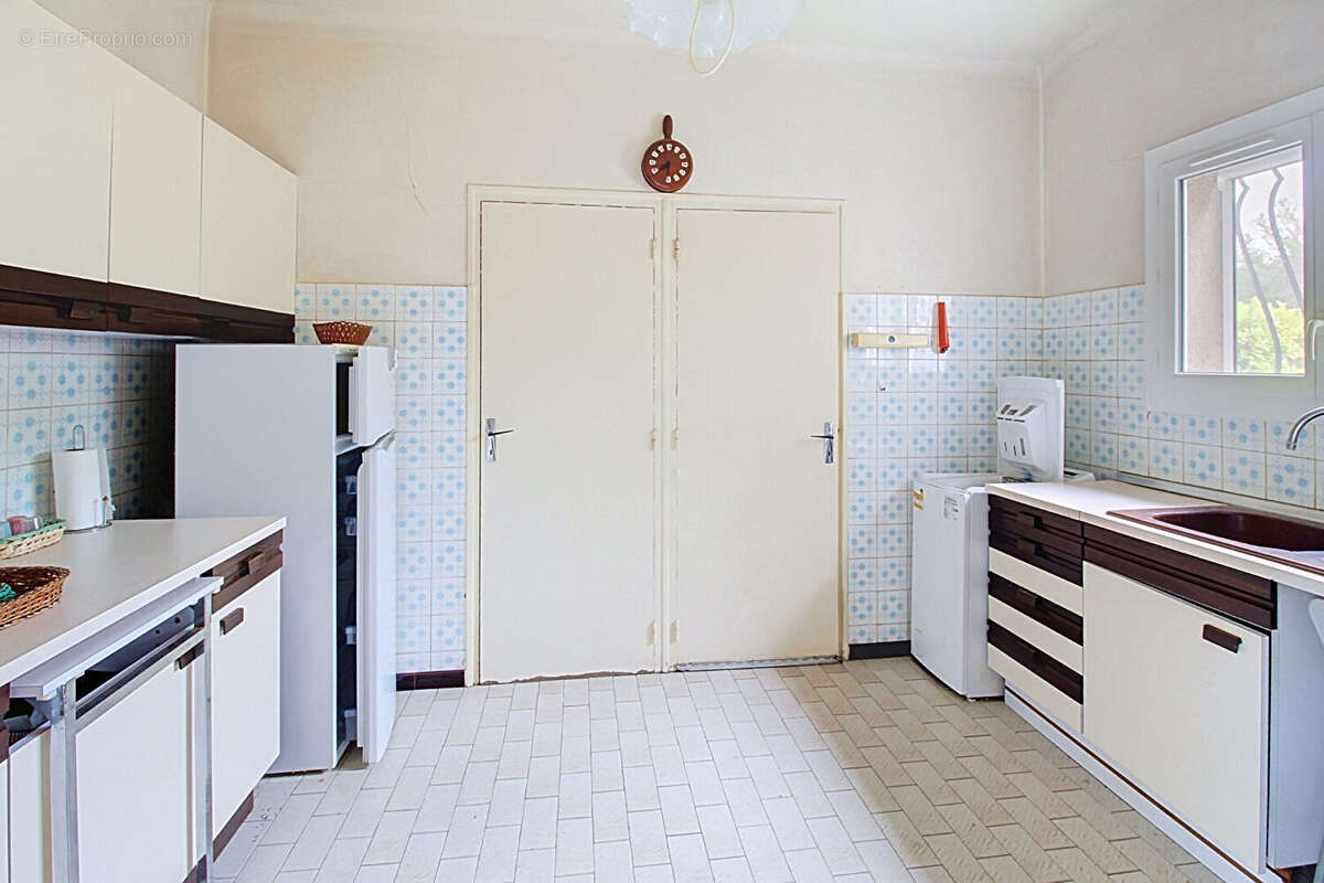 A VENDRE ! Maison 4 pièces à Draguignan - Plain-pied avec garage et jardin - photo 4