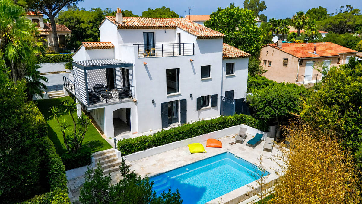 Maison à FREJUS