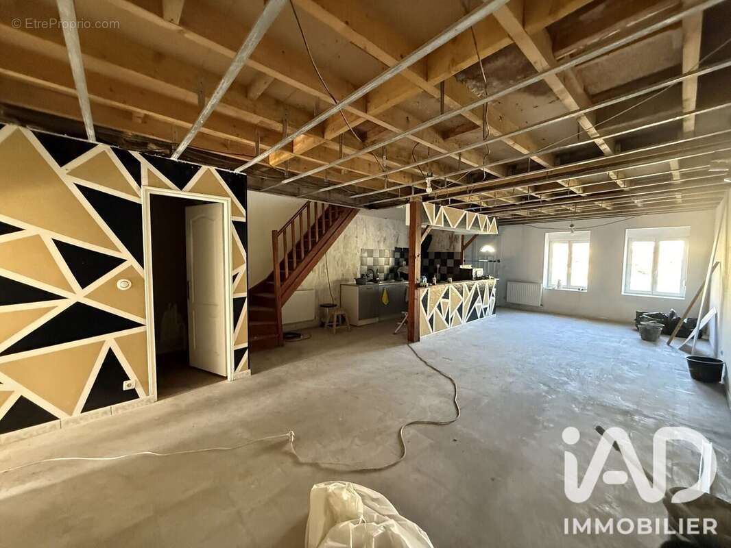 Maison 118 m² à Fleigneux  - photo 2