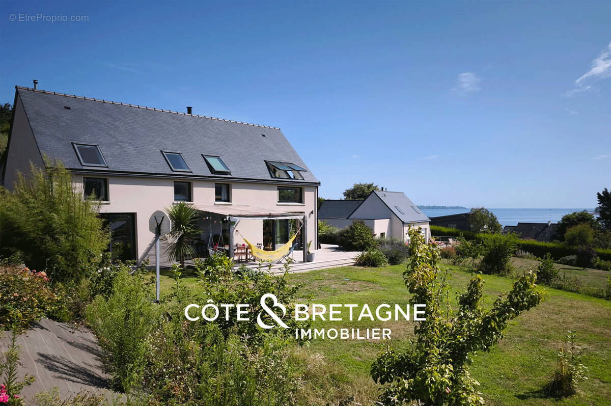 Maison contemporaine vue mer a loguivy-de-la-mer - ploubazlanec  réf : 2026155 - photo 1