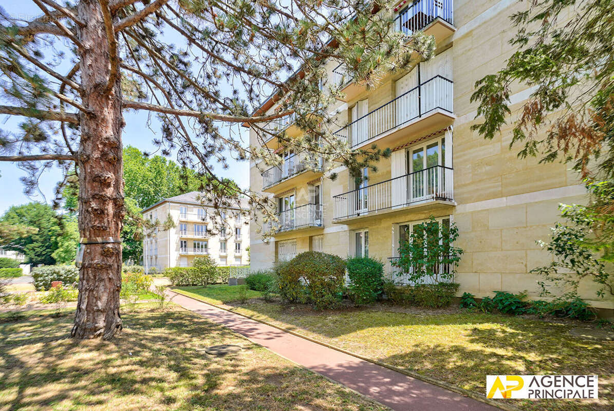 Appartement à MAISONS-LAFFITTE