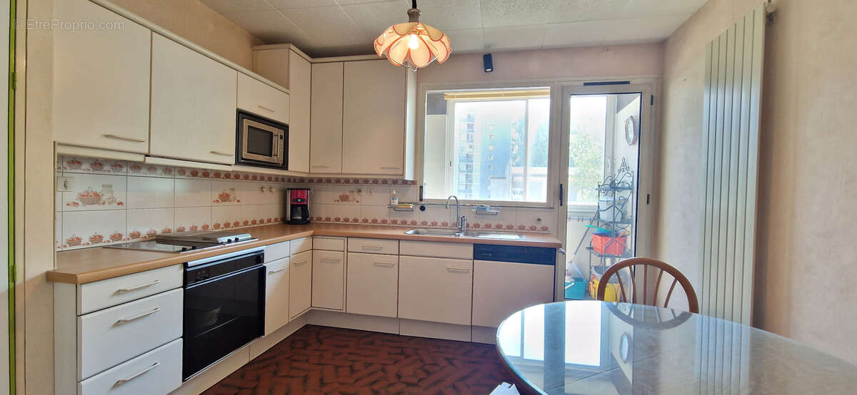 Appartement T4 de 88 m2 avec terrasse et vue sur le parc - photo 6