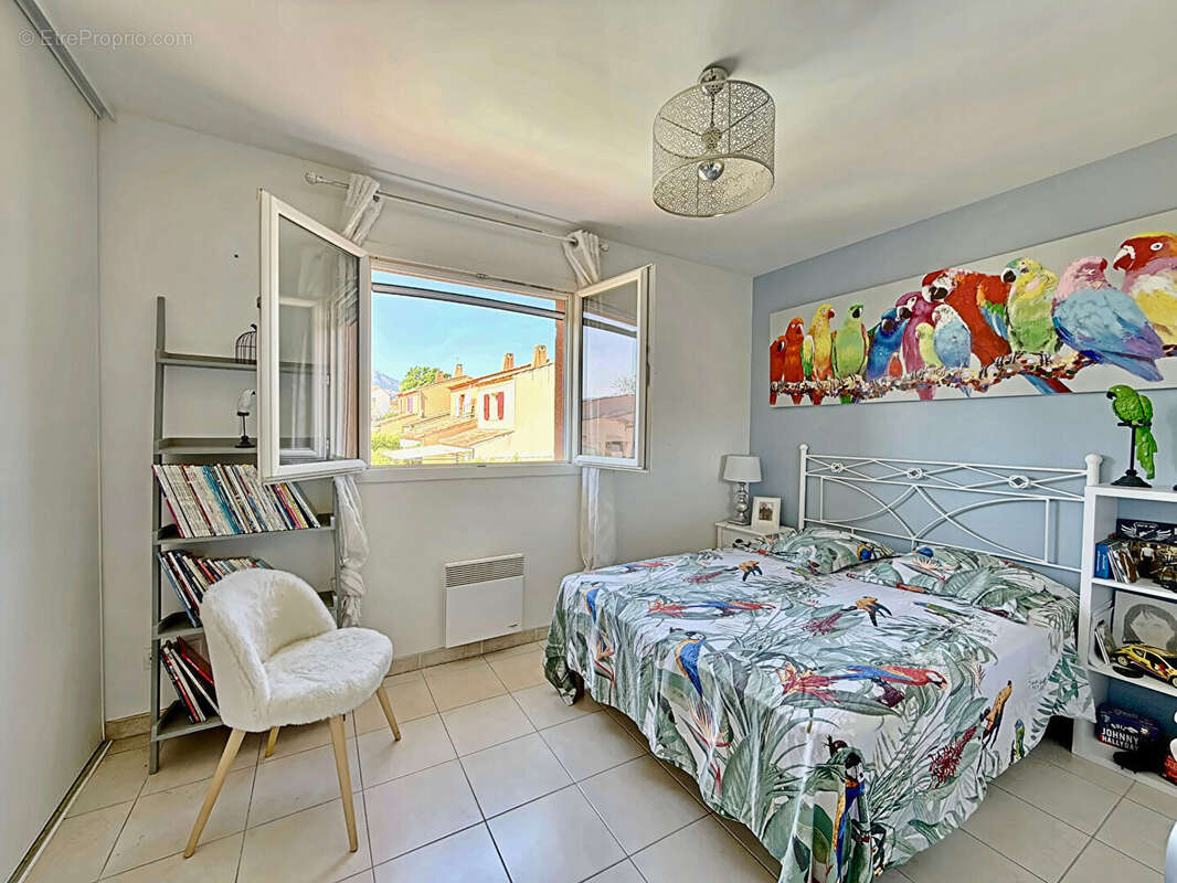 Maison à ROQUEBRUNE-SUR-ARGENS