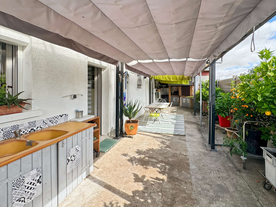 Maison à PAREMPUYRE