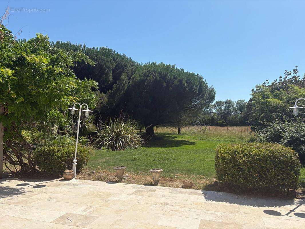 VILLA Saint Laurent De La Pree 120 m2 - photo 4