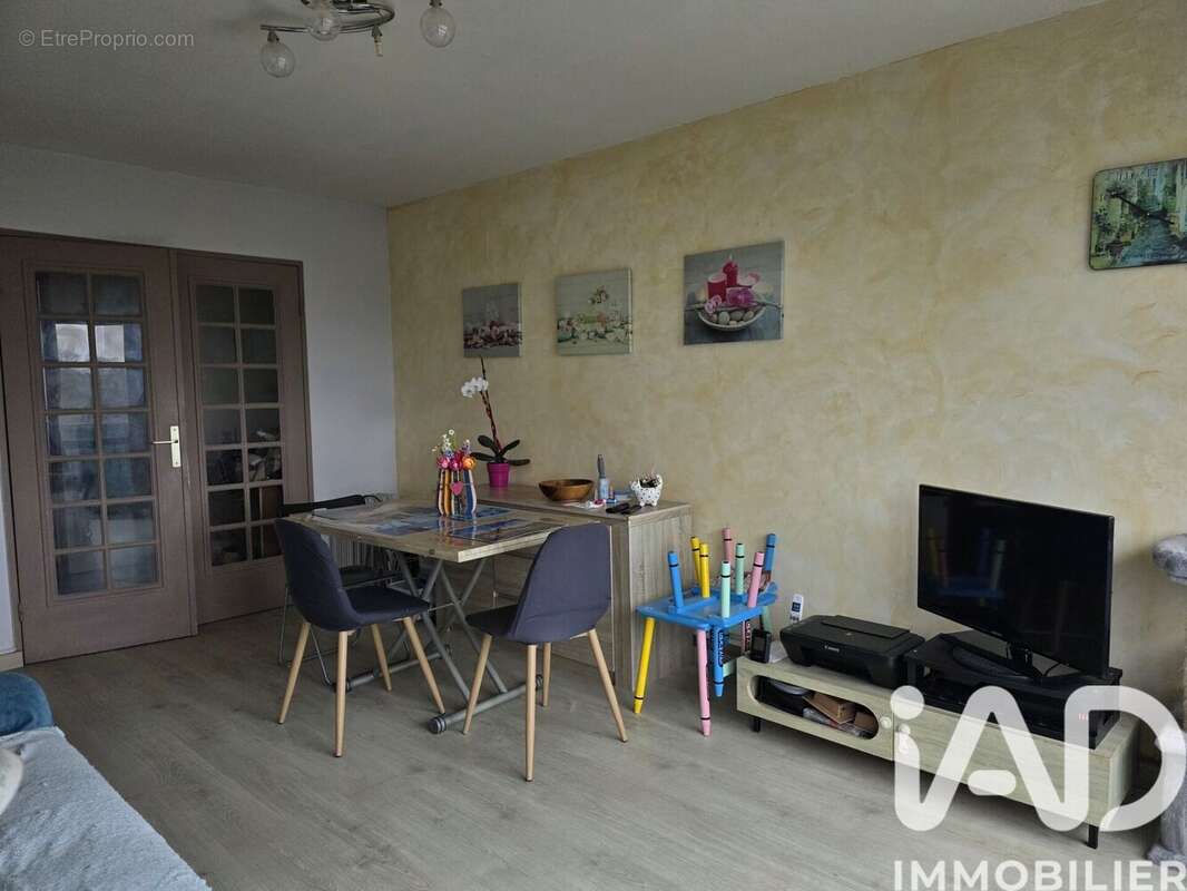 Photo 3 - Appartement à LIVRY-GARGAN