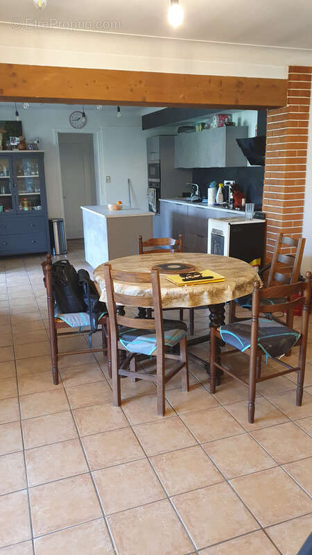 Maison à NEGREPELISSE