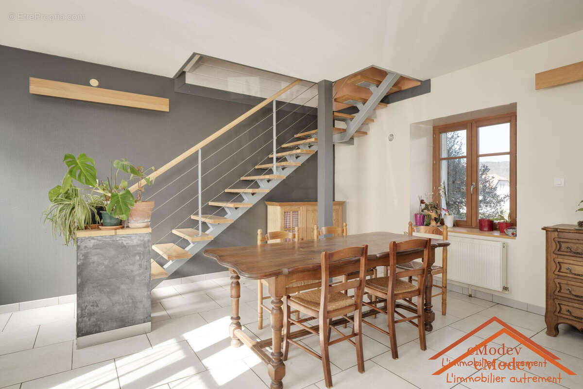 Maison à REMIREMONT