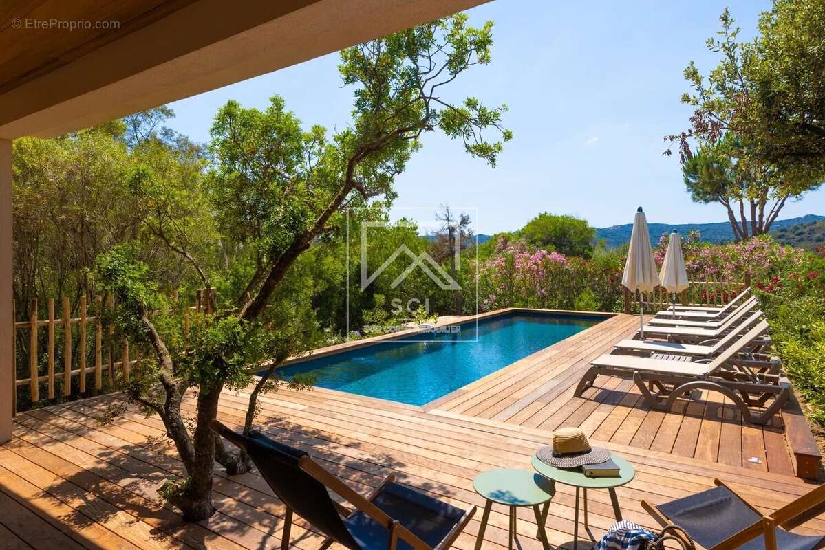 Maison à PORTO-VECCHIO