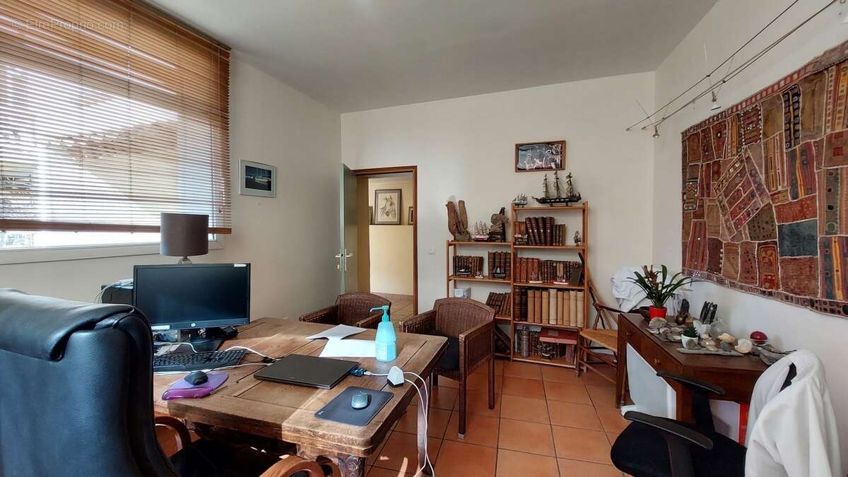 Appartement à LARAGNE-MONTEGLIN