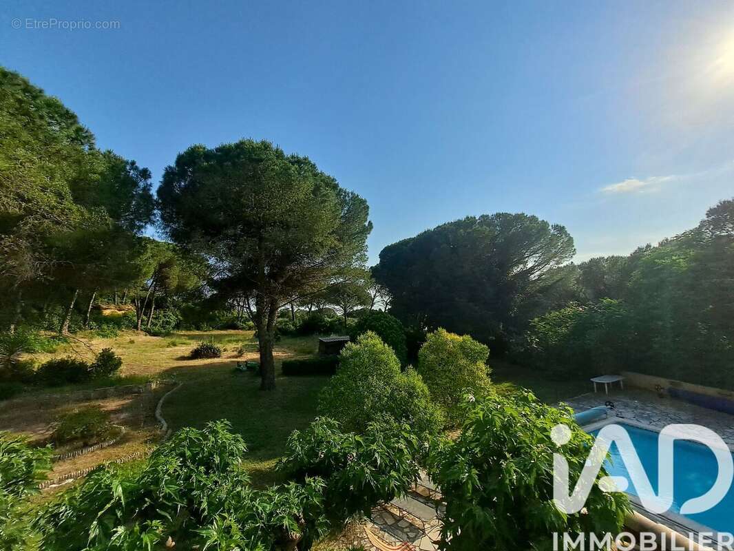 Photo 4 - Maison à GENERAC