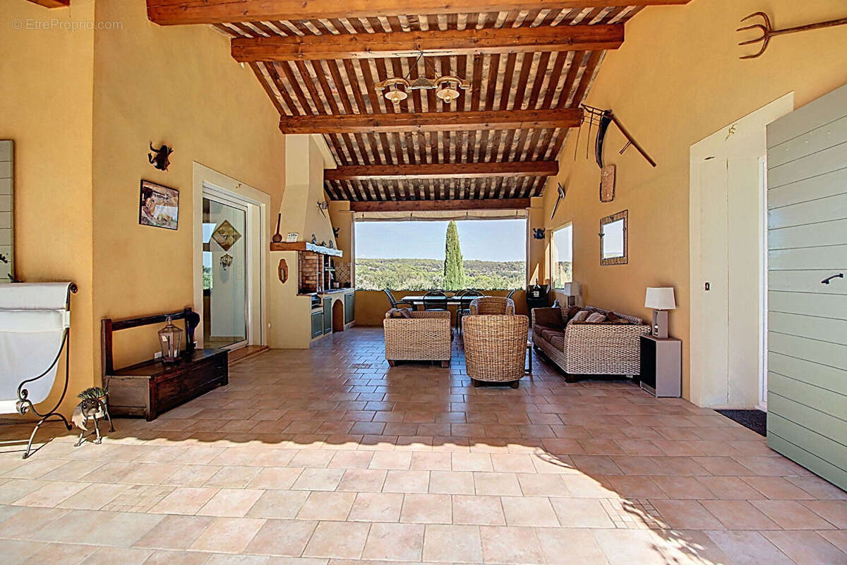 Maison à LORGUES