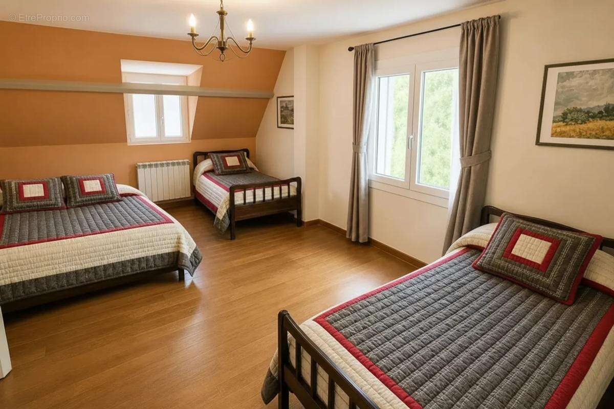 Maison de 230 m² avec terrasse et vue panoramique - photo 11