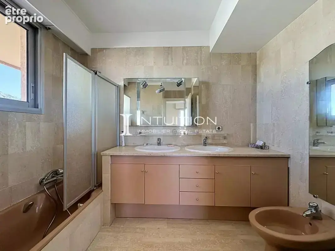 Cannes - Basse Californie : Vaste appartement toit terrasse avec garage - photo 22