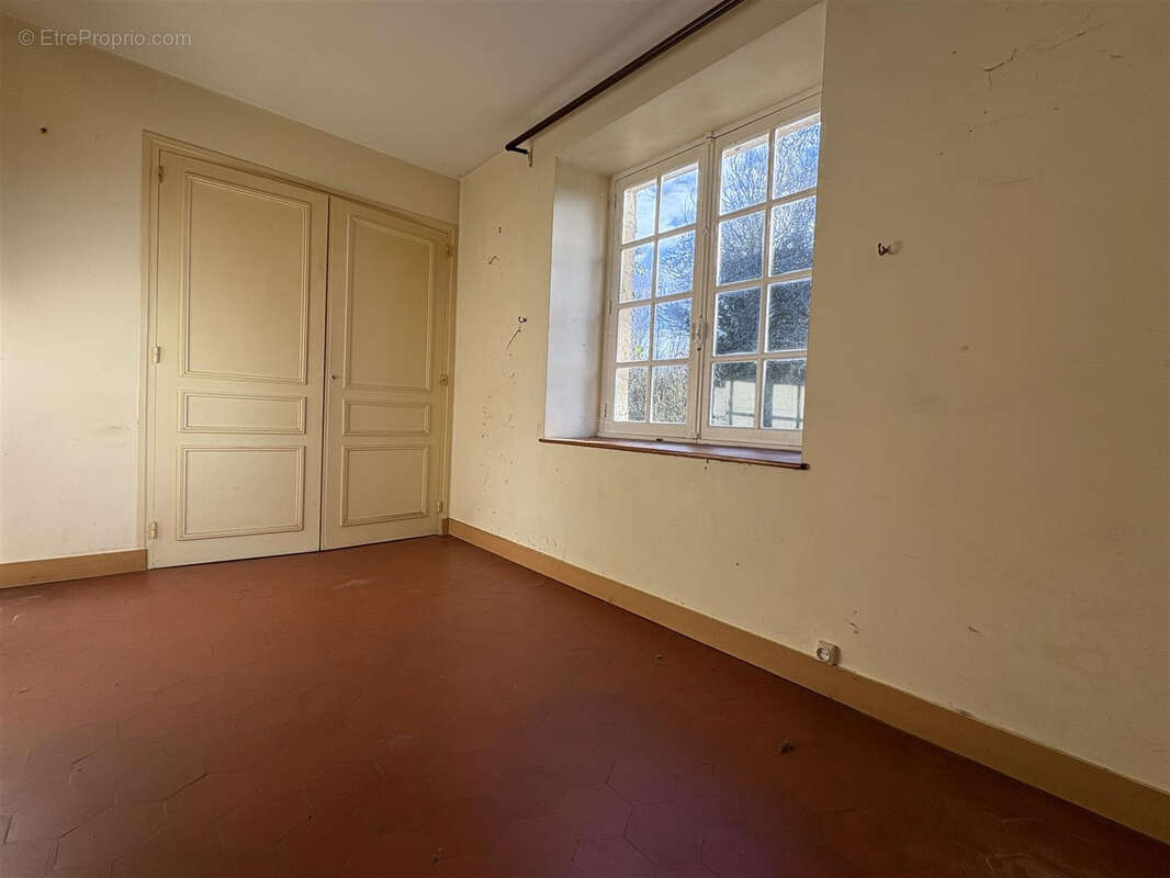 Maison à SAINT-GERMAIN-LE-VIEUX