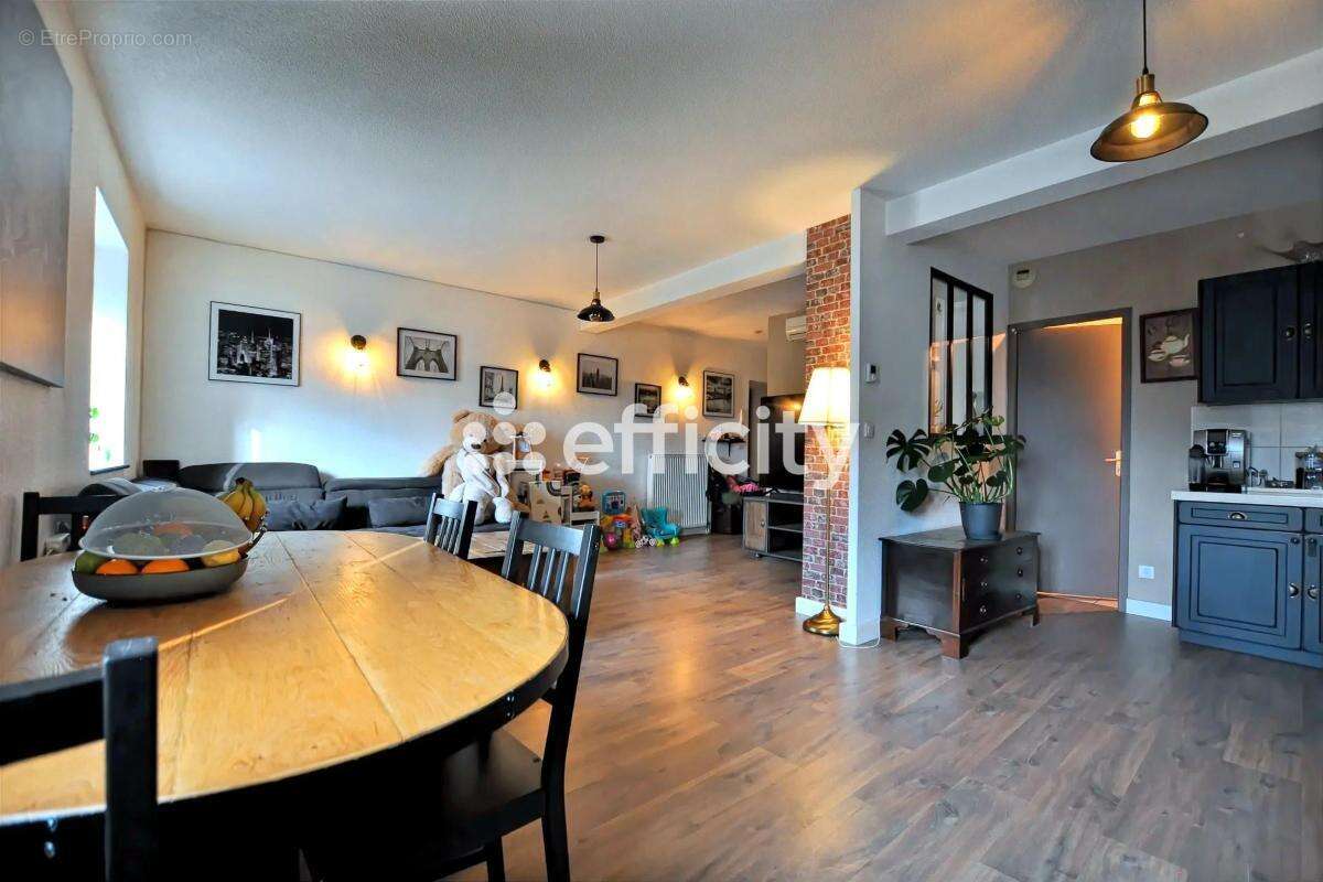 Appartement à FEYZIN