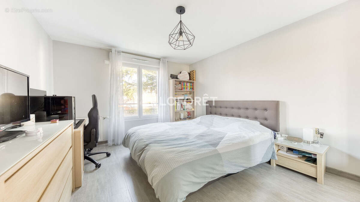 Appartement à PONTAULT-COMBAULT