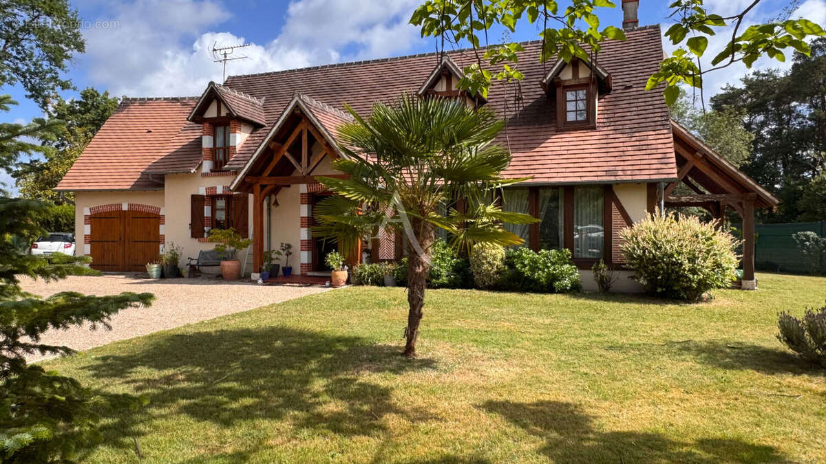 Maison à LA FERTE-IMBAULT