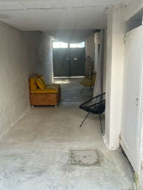 A vendre Maison de ville au coeur de BAGNERES DE BIGORRE avec un jardin  () - photo 9