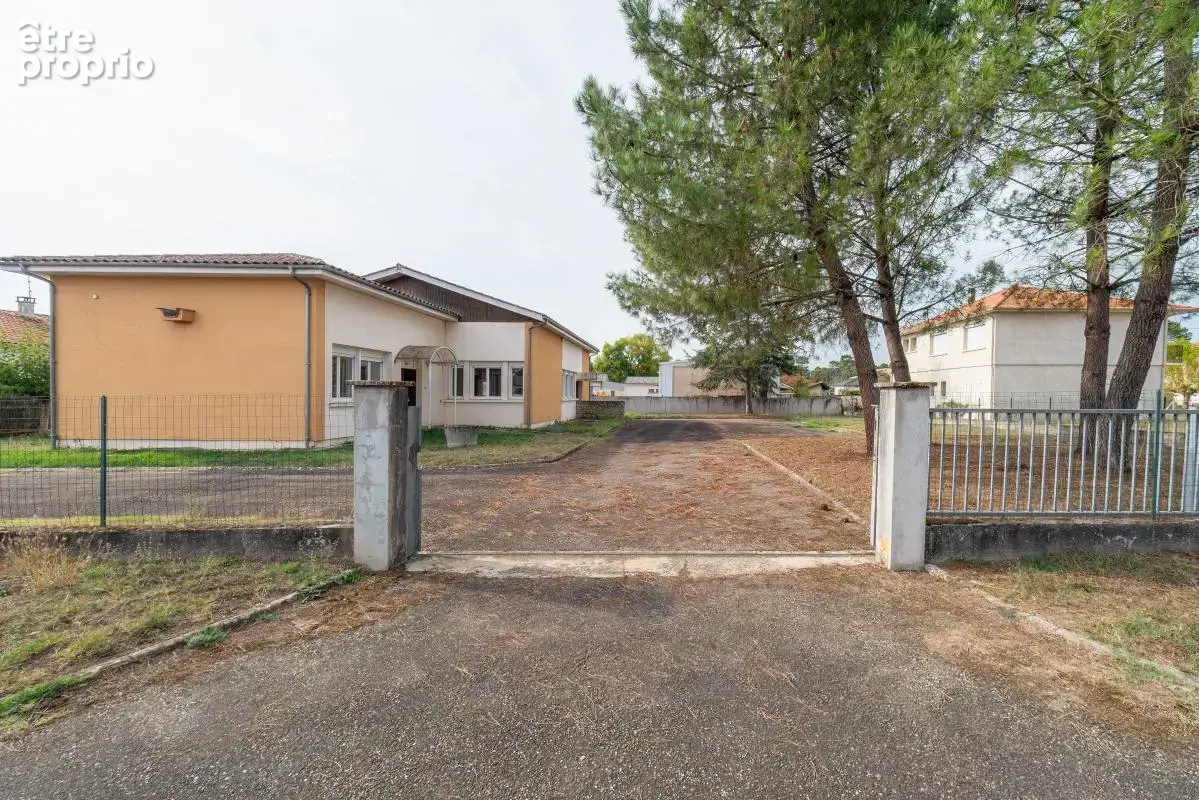 Immeuble - 181 m² - Casteljaloux (47) - photo 11