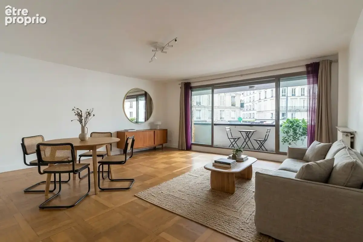 Appartement à PARIS-16E