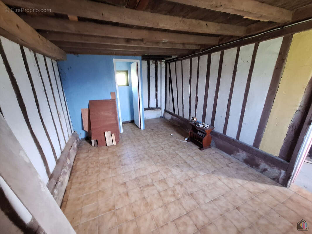 Maison à SAINTE-HELENE-BONDEVILLE