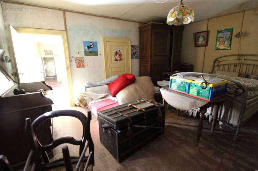 58, 5mns de Brinon sur Beuvron - Grande Maison à restaurer au goût du jour Cachet ancien préservé. - photo 4