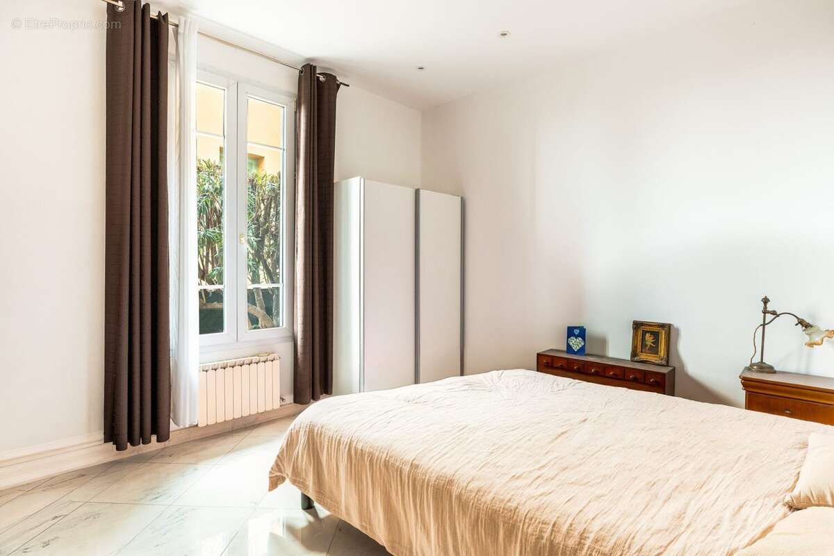 Appartement à BEAUSOLEIL