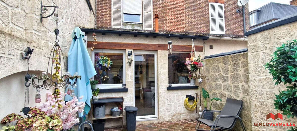 Charmante maison de ville à Pierrelaye, entre histoire et modernité - photo 2