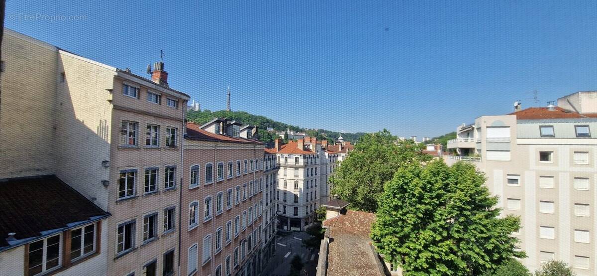Appartement à LYON-1E