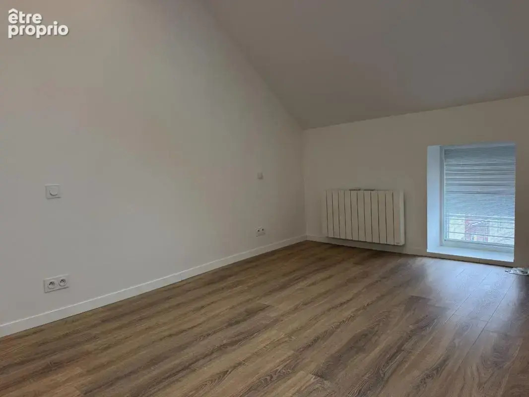 Immeuble avec local commercial et appartement de 3 pièces indépendant - photo 9