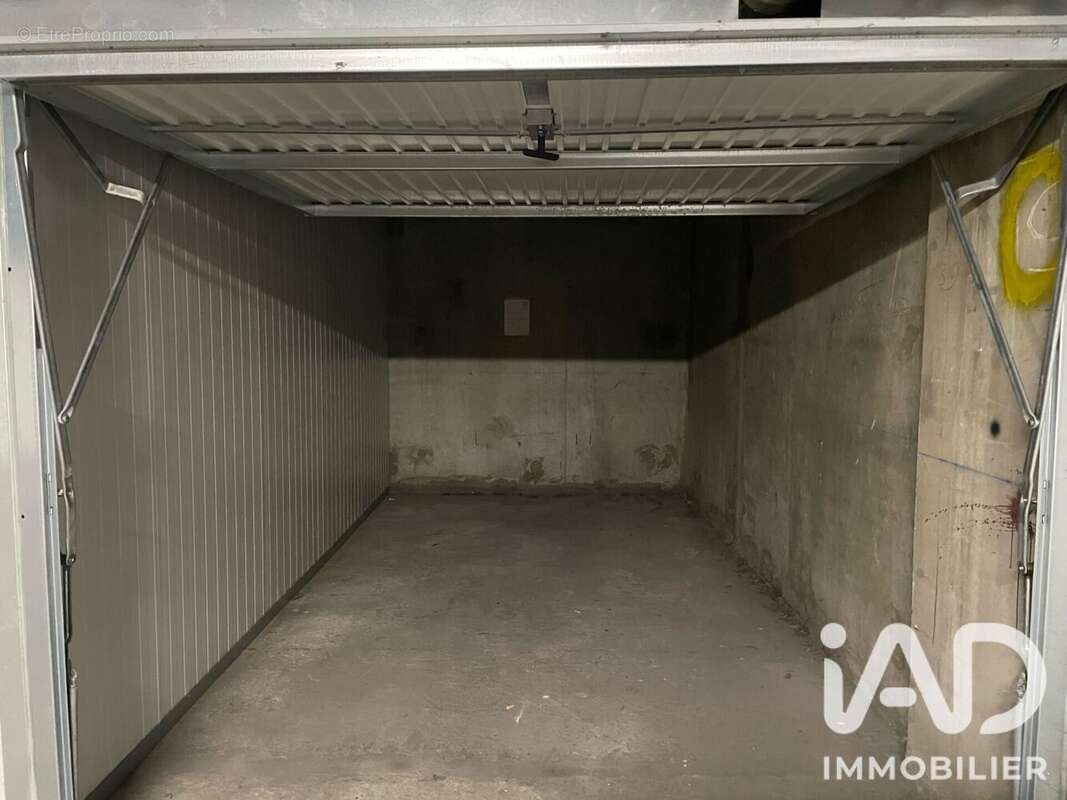 Photo 7 - Parking à PARIS-10E