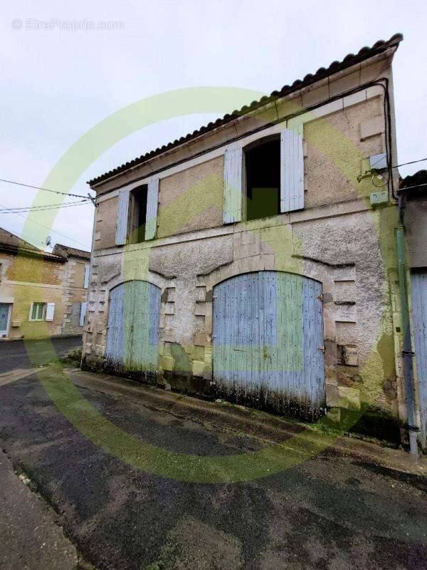 Maison à MIRAMBEAU