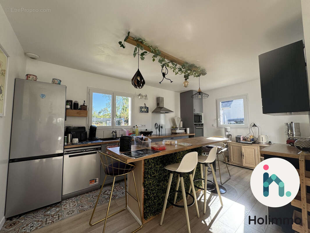 Maison à PLOUGOUMELEN