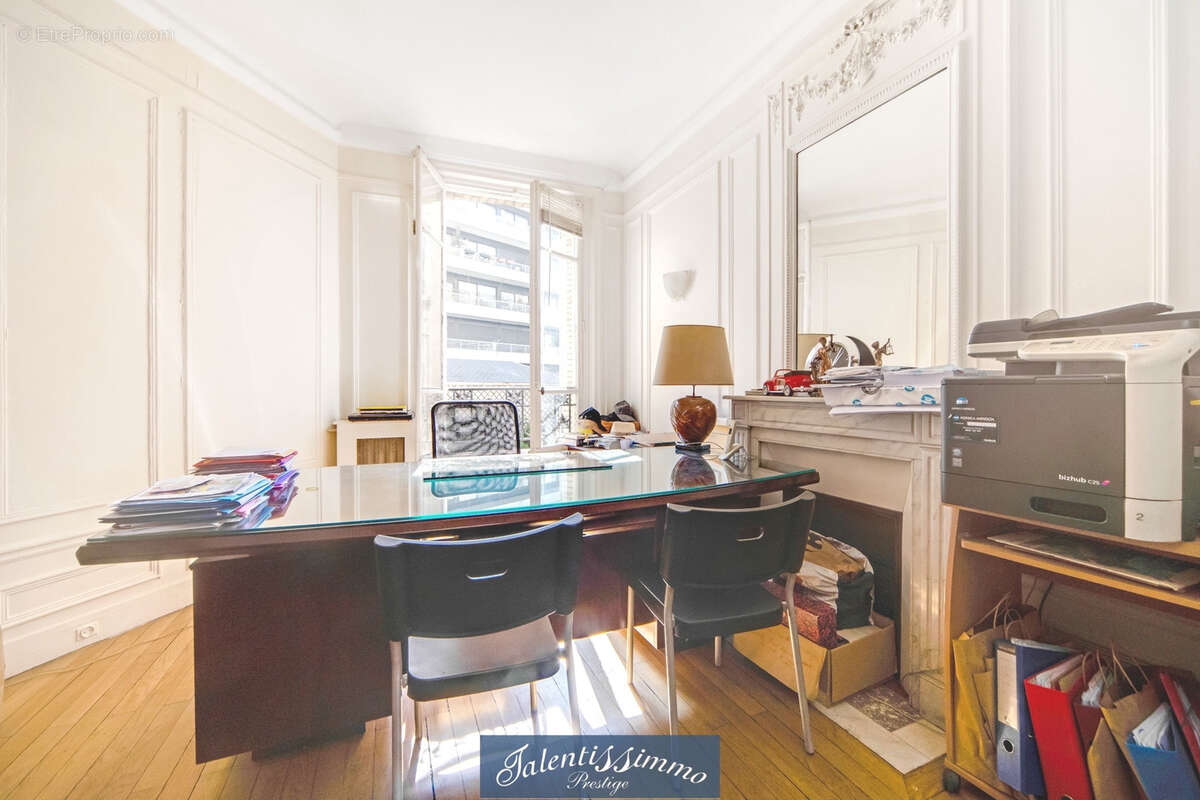 Appartement à PARIS-12E