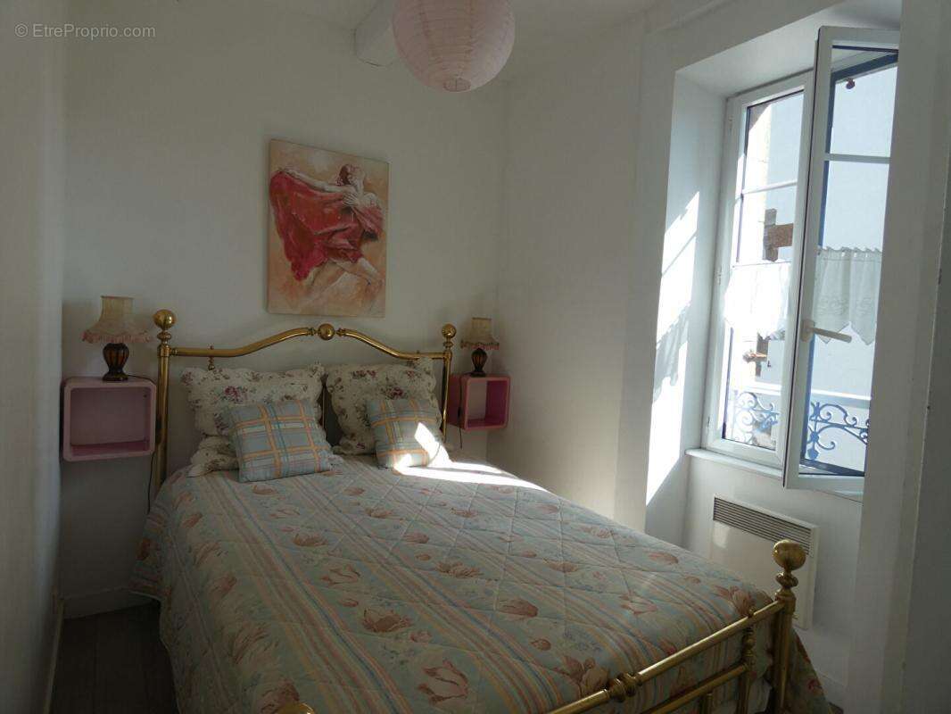 A CANCALE ! Maison en pierre en excellent état, 6 pièces, 5 chambres ! - photo 12